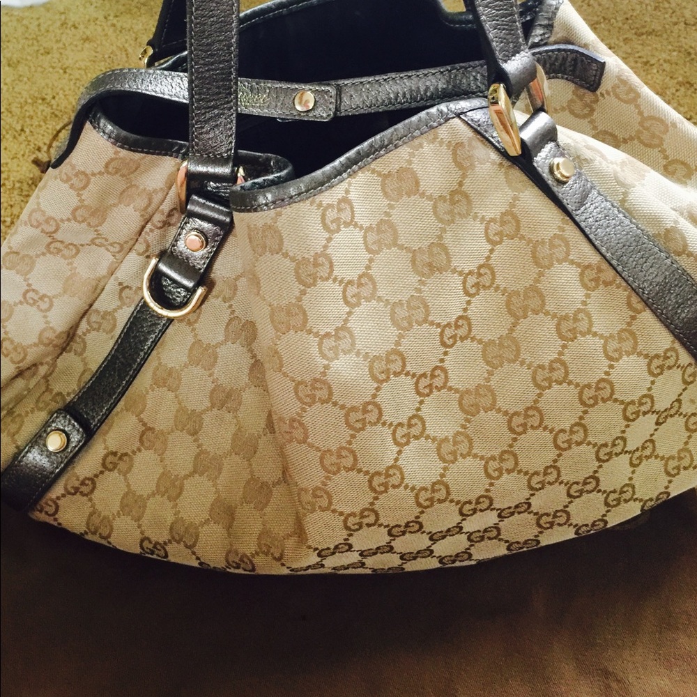 Gucci brown GG canvas medium Abbey shoulder bag - Picture 6 of 9